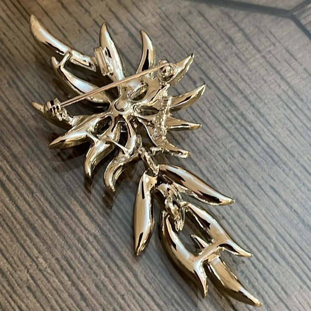 Vintage Sarah Coventry Evening Accent Rhinestone Coventry Brooch Pin